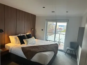 Image of Modern, Central Apartment Footsteps to Salamanca