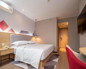Image of Borrman Hotel Guilin Elephant Hill Park Li Lake