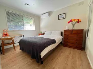 Image of Cosy 3BR family home near beach, monash uni
