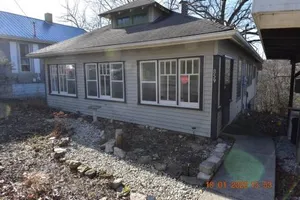 Image of Bungalow in Bloom