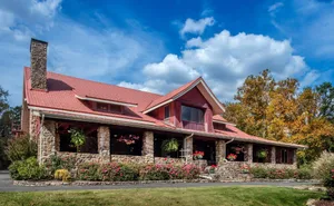 Image of Hilltop Manor B&B