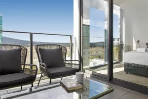 Image of Central 2-Bed with Gym, BBQ & Stunning Views