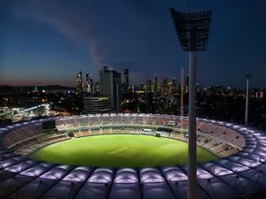 Image of Executive 2-Bed with Stadium View, Great Amenities