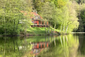 Image of Ferienwohnungen & Campingfässer am Kunstteich