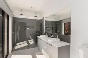Image of No 1 Marine Cove - Lake Views