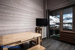 Image of Résidence Hameau De Toviere - Duplex rénové · Départ et retour skis aux pieds · MAE-1434