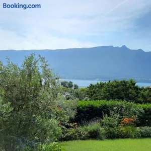 Image of Le Lac