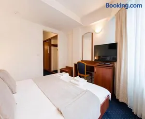 Image of Pension De Lux Augsburg