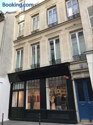Image of Marais Studio with Mezzanine
