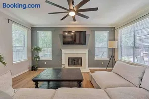 Image of Woodlands Grand 3BR Cozy House