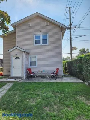 Image of RentalsOP NJ01 Entire cozy house minutes from NYC, near to metlife