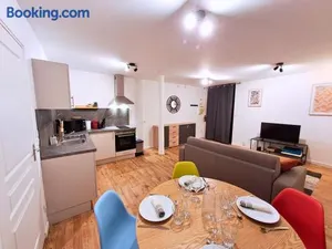 Image of Le D'lices, Spacieux, Centre-ville, Free parking