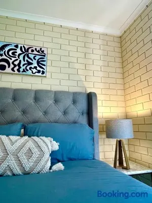 Image of “Riverbank Retreat” Central unit on the river