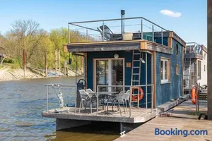 Image of Tolles Tiny-Hausboot Marianne mit Dachterrasse
