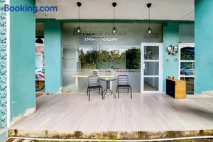Image of Urbanview Hotel Bagusroom Batam