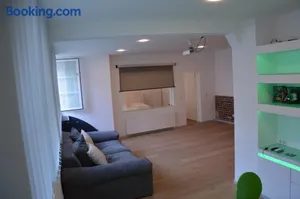 Image of Modern und Ruhig in Wuppertal mit Heimkino-Beamer! Top Ausstattung und Privatparkplatz an der Unterkunft