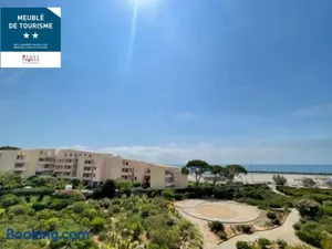 Image of Studio cabine climatisé face plage avec parking et animaux admis - FR-1-338-536