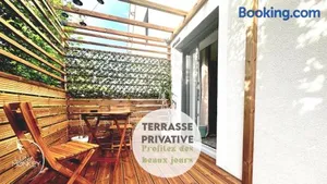 Image of Luna Monkey, Chambre & Terrasse privée, Bourgoin Centre