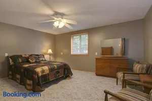 Image of Lakefront Home, lake views, Casual Elegance, Scrapbooking!