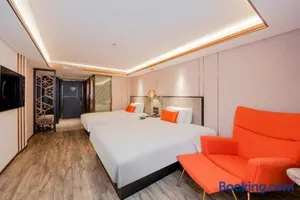 Image of Yitel Premium (Shanghai Nanjing Road Pedestrian Street)