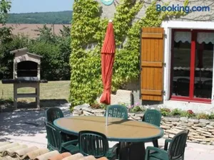 Image of Gîte de charme avec cheminée, terrasse et garage à Brixey-aux-Chanoines - FR-1-585-10