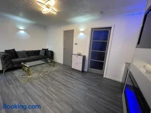 Image of Newly refurbished modern 2 bedroom flat