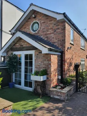 Image of The Coach House Holiday Cottage, Southport