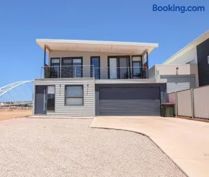 Image of Exmouth Marina Escape