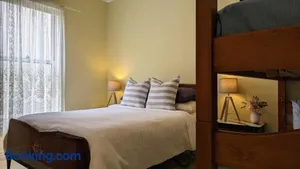 Image of Learmonth Guesthouse - Queenscliff