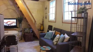Image of Joli petit loft dans échoppe pierre centre-ville