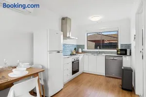 Image of Wilson Executive by Geelong Short & Long Stays