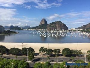 Image of A lazer ou a trabalho fique em Botafogo em frente à Praia e ao Pao de Acúcar