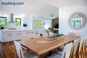 Image of Seaview On Airlie
