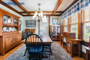 Image of Spacious 4-Bedroom Home 1 Mile to Notre Dame Stadium