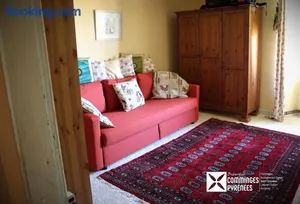 Image of Chambre KIKO - Vue sur jardin et montagne AURIGNAC