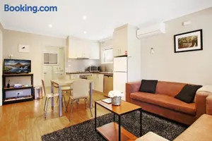Image of Grevillea Gardens Unit 6