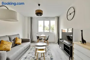 Image of Chic studio near Paris - La Defense