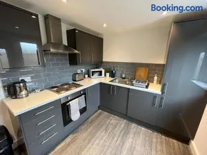 Image of Modern Serviced Apartment - Near City Centre