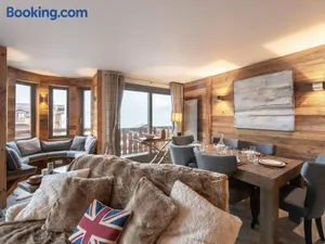 Image of Spacieux appartement moderne, skis aux pieds à Courchevel - FR-1-563-94
