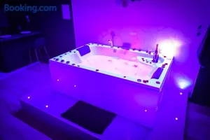 Image of Spa & Detente - Cinéma - Netflix - Hyper Centre