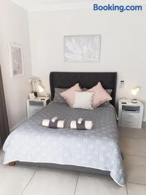 Image of GUESTHOUSE on REGENT Bed & Breakfast