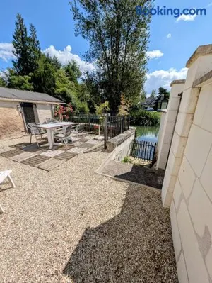 Image of La maison au bord de la riviére