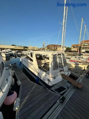 Image of Le duplex des Marinas, Mini Yacht