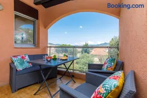 Image of Le Maxi Moi YourHostHelper