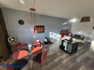 Image of Tichnich Appartement - 2 bedrooms - 1 min away from train station