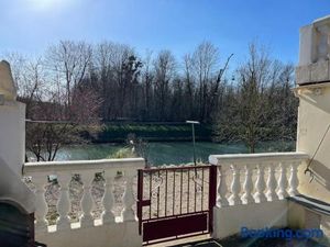 Image of Les berges du canal, maison avec Jacuzzi