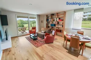 Image of Appartement élégant avec terrasse privée