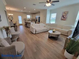 Image of Sunset Hideaway 15 min from Downtown Lake Charles