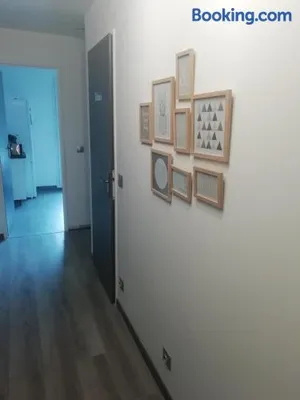 Image of Disneyland/Paris 1 a10 personnes climatisee