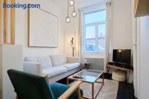 Image of Renovated 3 bedroom house with terrace